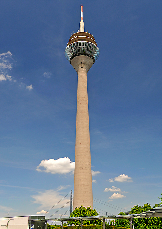 Rheinturm Düsseldorf